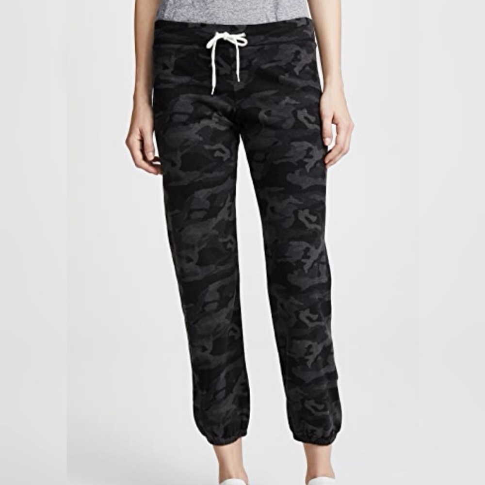 Monrow black & grey camo sweatpants
